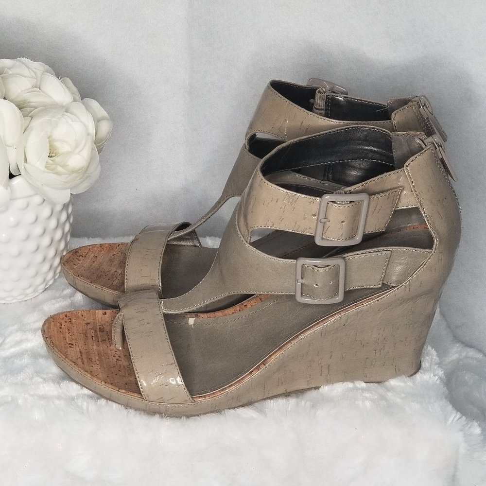 🔥Host Pick🔥Kenneth Cole Lazy Lane Sandals